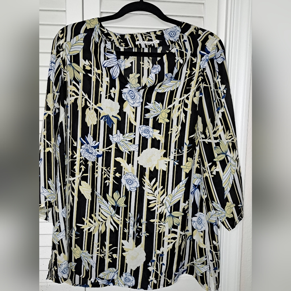 Violet & Claire-Black, Yellow, White Floral Blouse. Lightweight & Breathable